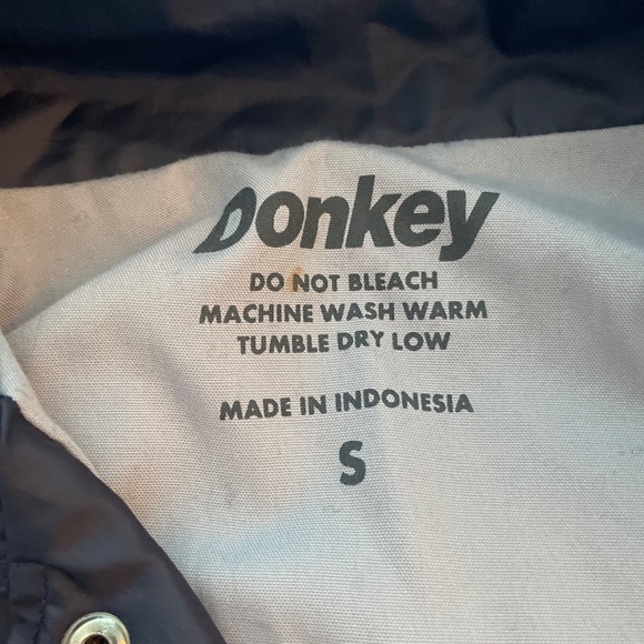 Donkey skateboarding rain jacket - Picture 4 of 4